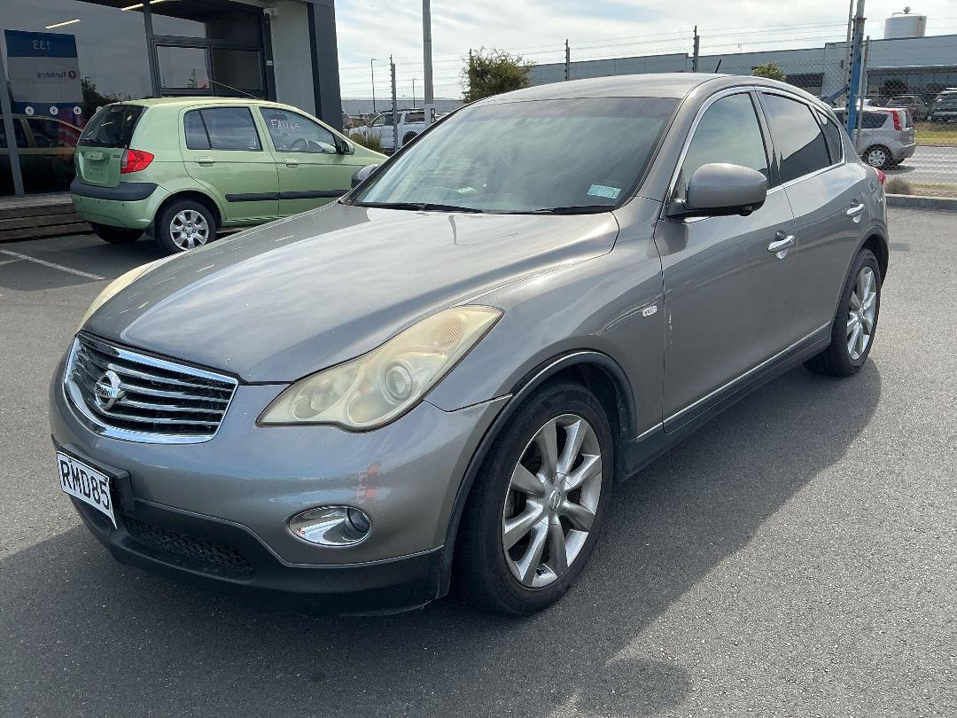 Photo '3' of Nissan Skyline Crossover