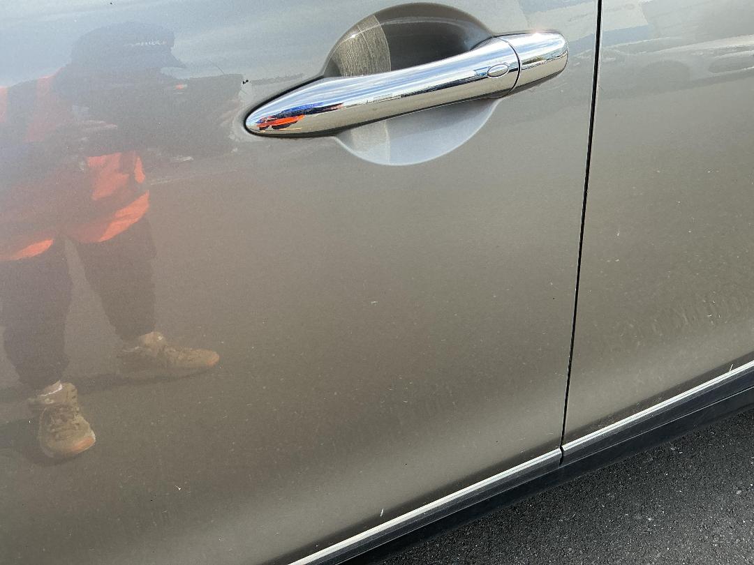 Photo '28' of Nissan Skyline Crossover