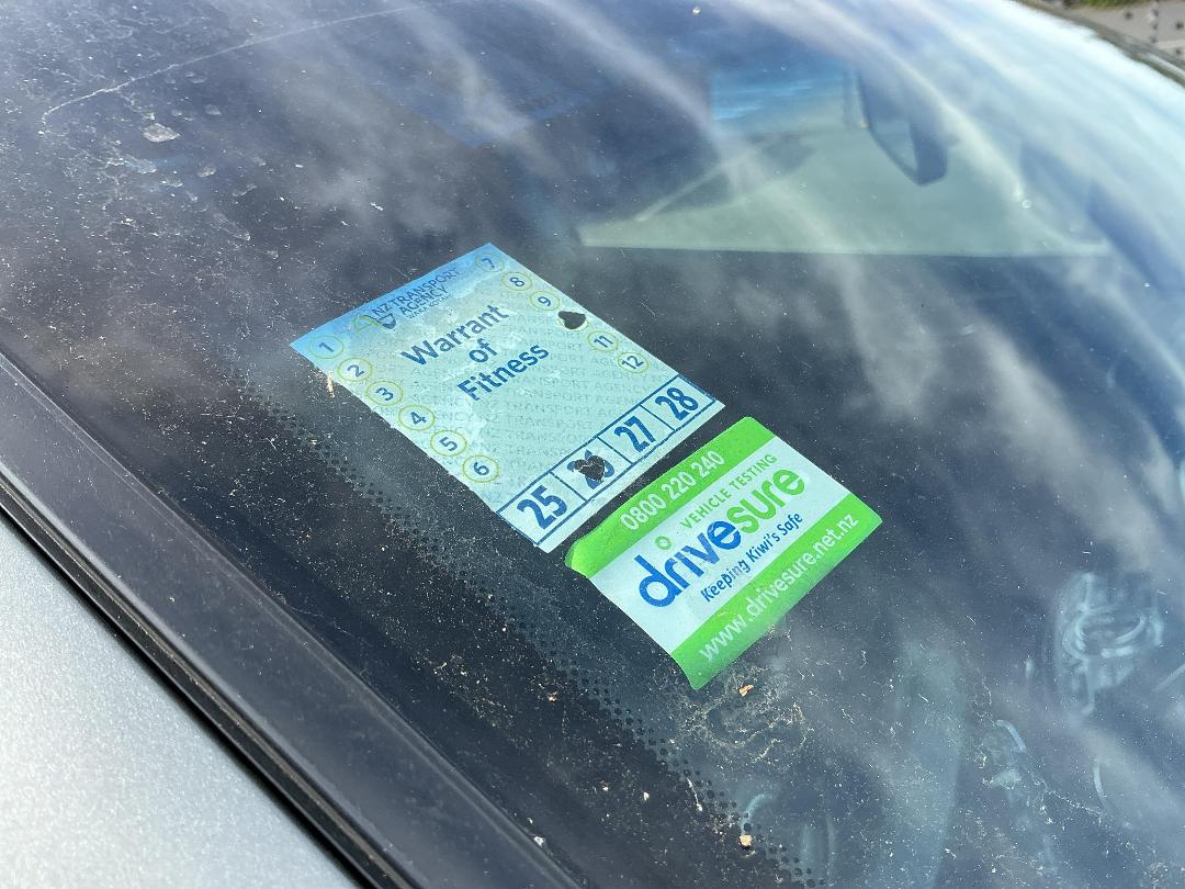 Photo '38' of Nissan Skyline Crossover