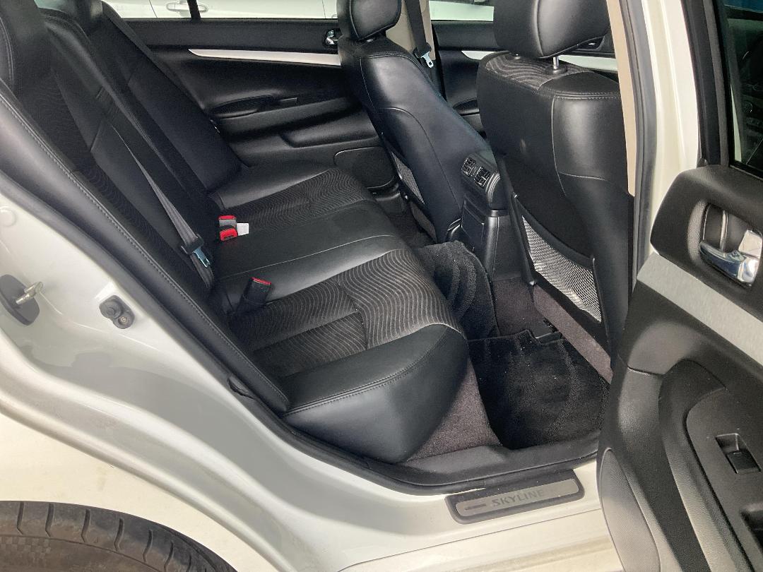 Photo '14' of Nissan Skyline