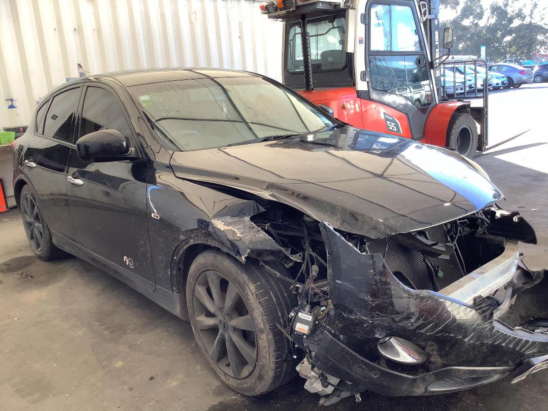 Photo '3' of Nissan Skyline Photo '3' of Nissan Skyline