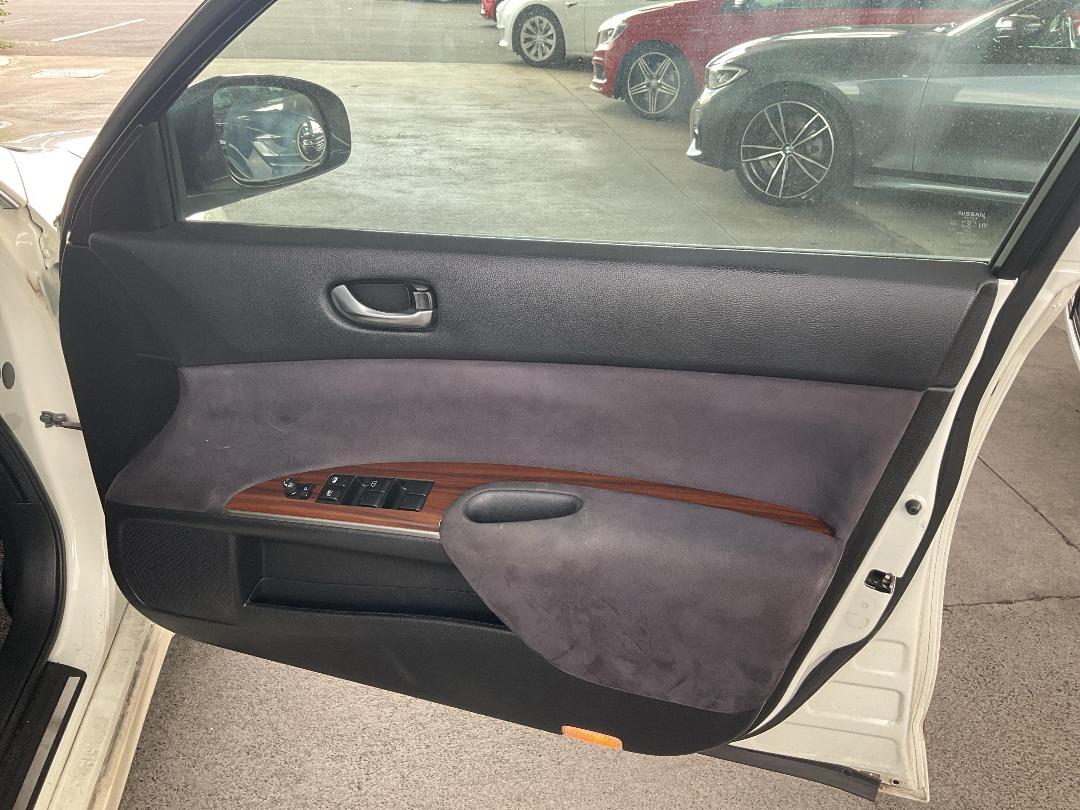 Photo '11' of Nissan Teana