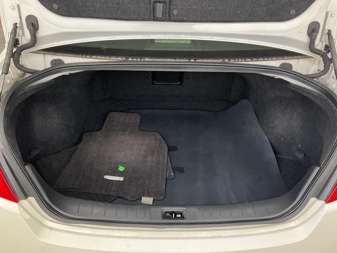 Photo '10' of Nissan Teana