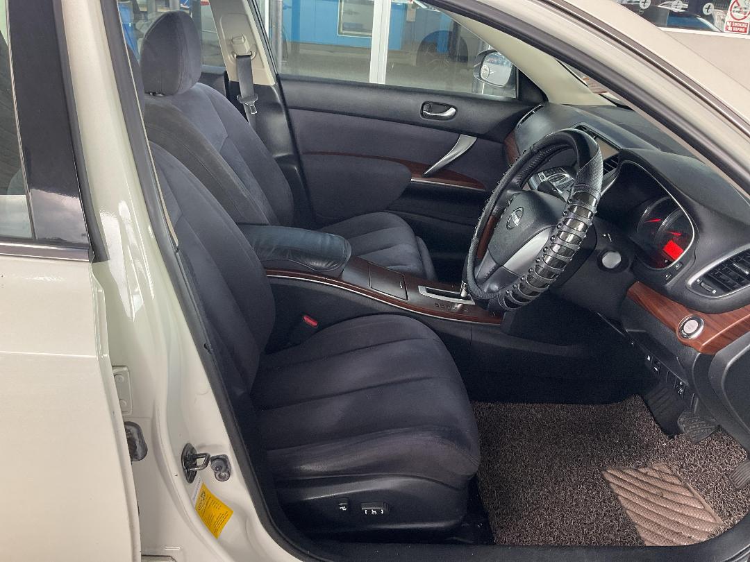 Photo '12' of Nissan Teana