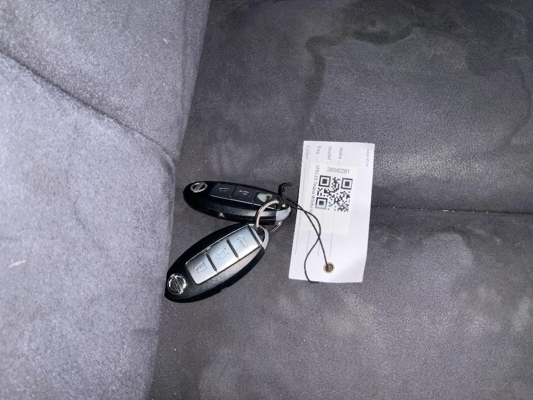 Photo '13' of Nissan Teana