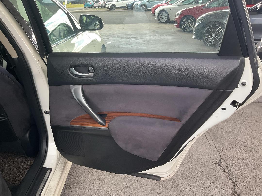 Photo '15' of Nissan Teana