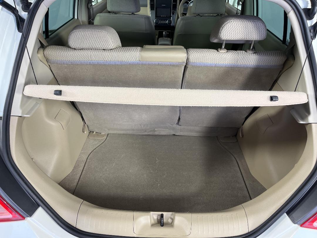 Photo '14' of Nissan Tiida Photo '14' of Nissan Tiida