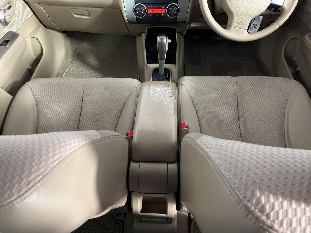 Photo '18' of Nissan Tiida Photo '18' of Nissan Tiida