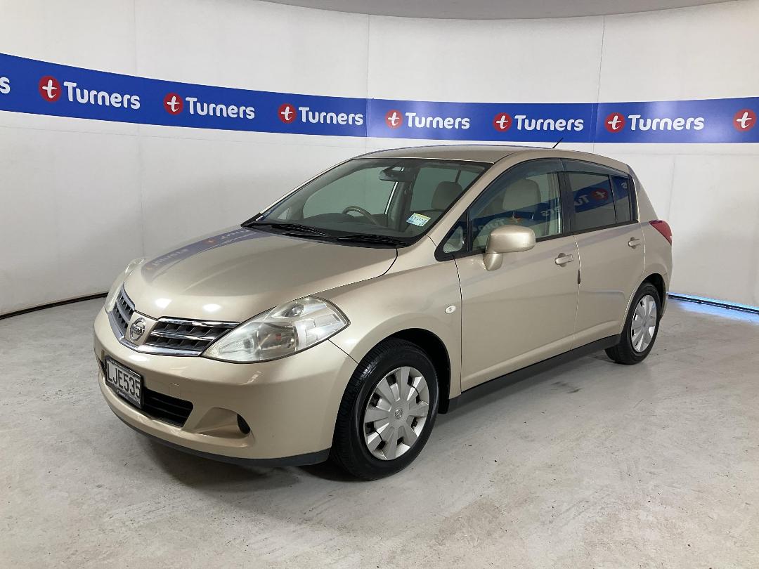 Photo '4' of Nissan Tiida