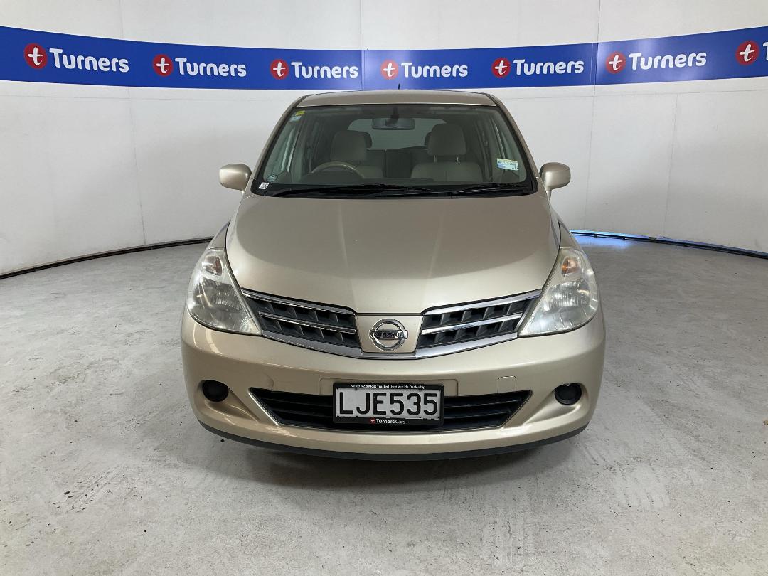 Photo '2' of Nissan Tiida