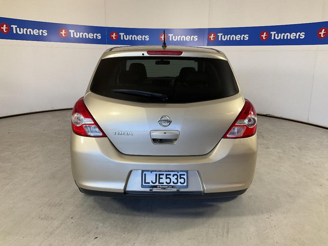 Photo '6' of Nissan Tiida