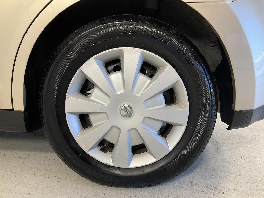 Photo '11' of Nissan Tiida