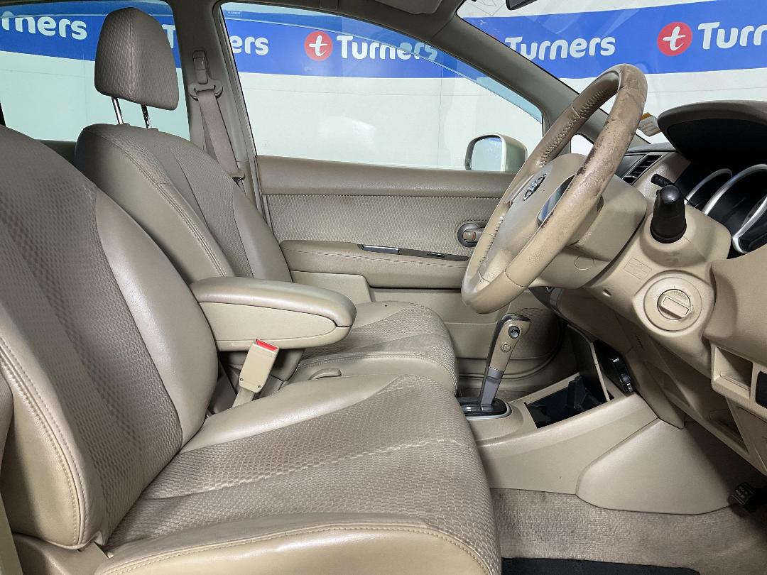 Photo '16' of Nissan Tiida