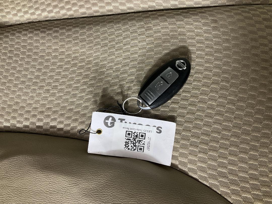 Photo '22' of Nissan Tiida