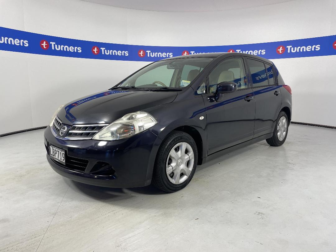 Photo '4' of Nissan Tiida Photo '4' of Nissan Tiida