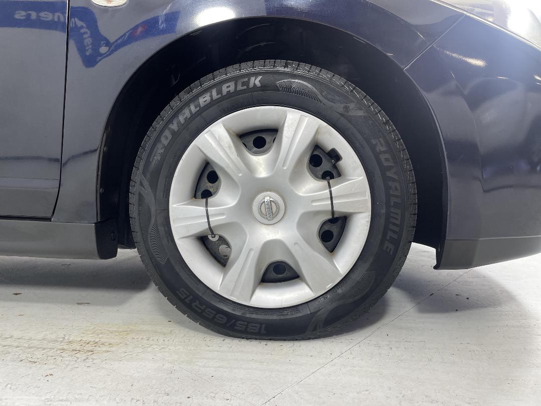 Photo '9' of Nissan Tiida Photo '9' of Nissan Tiida