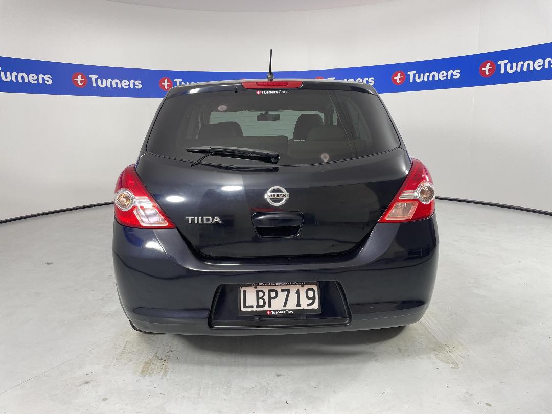 Photo '6' of Nissan Tiida Photo '6' of Nissan Tiida