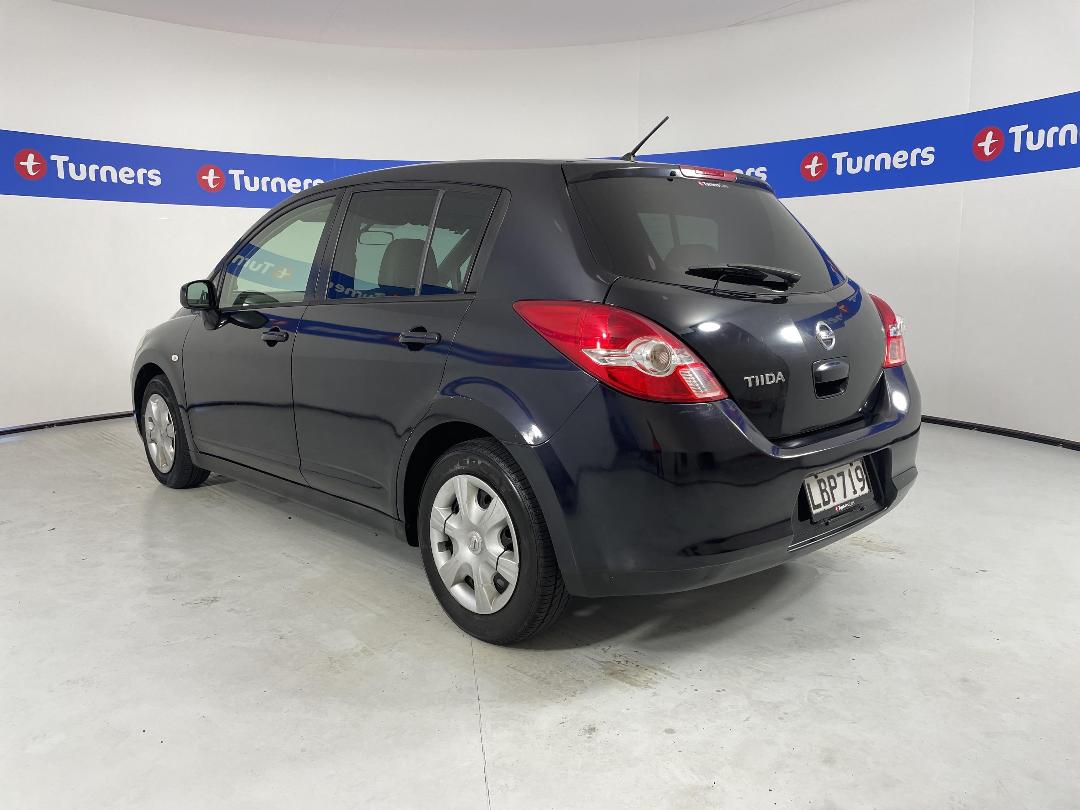 Photo '5' of Nissan Tiida Photo '5' of Nissan Tiida