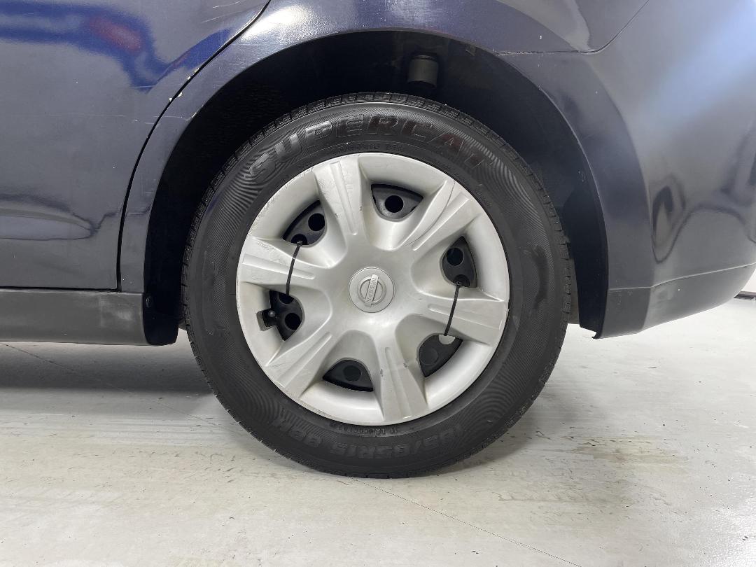 Photo '11' of Nissan Tiida Photo '11' of Nissan Tiida