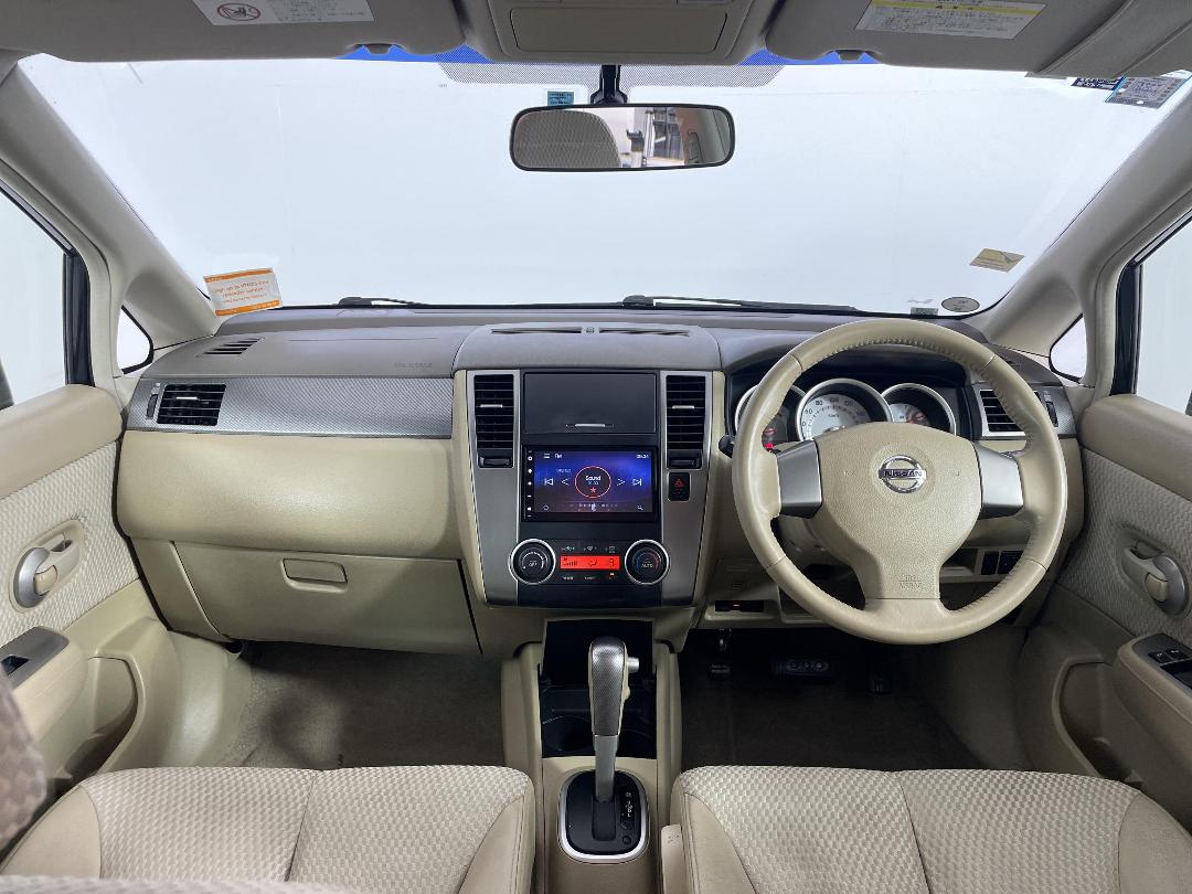 Photo '17' of Nissan Tiida Photo '17' of Nissan Tiida