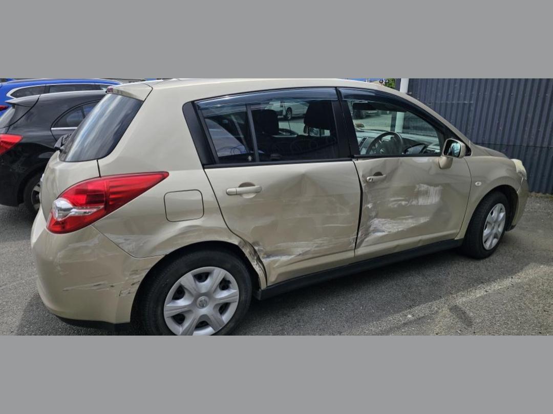 Photo '2' of Nissan Tiida Photo '2' of Nissan Tiida