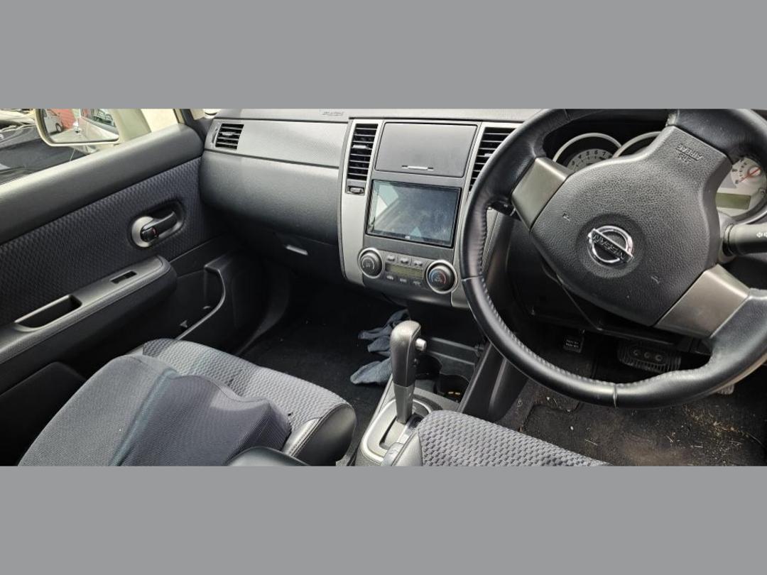 Photo '6' of Nissan Tiida Photo '6' of Nissan Tiida