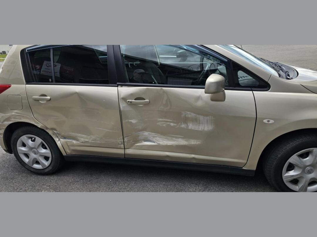 Photo '7' of Nissan Tiida Photo '7' of Nissan Tiida