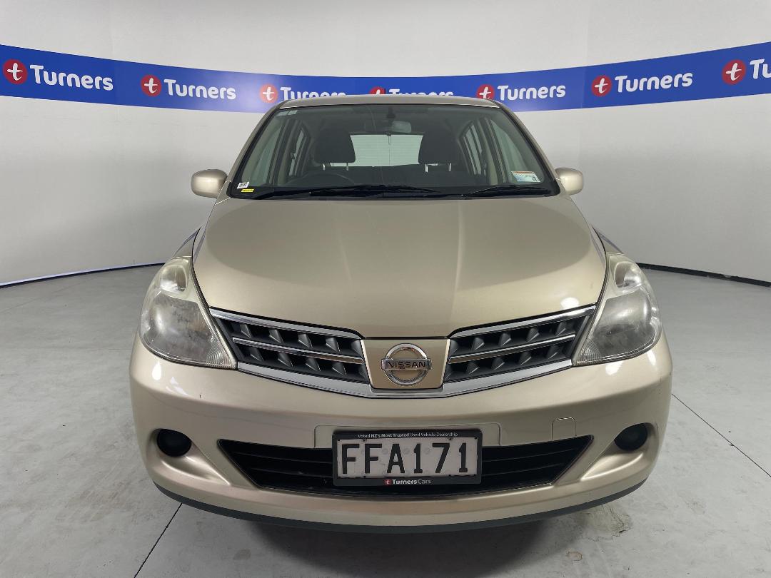 Photo '2' of Nissan Tiida Photo '2' of Nissan Tiida