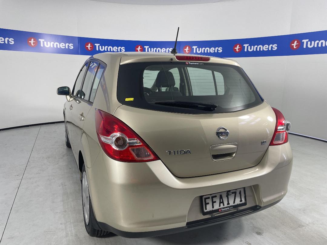 Photo '5' of Nissan Tiida Photo '5' of Nissan Tiida