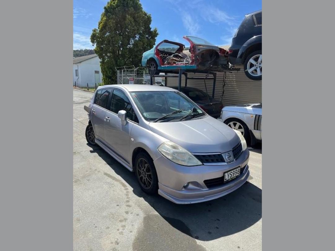 Photo '4' of Nissan Tiida Photo '4' of Nissan Tiida