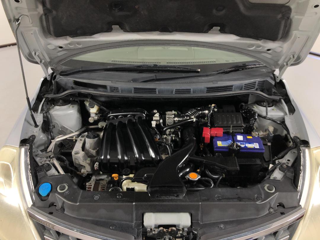 Photo '13' of Nissan Tiida Photo '13' of Nissan Tiida