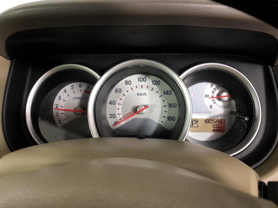 Photo '21' of Nissan Tiida Photo '21' of Nissan Tiida