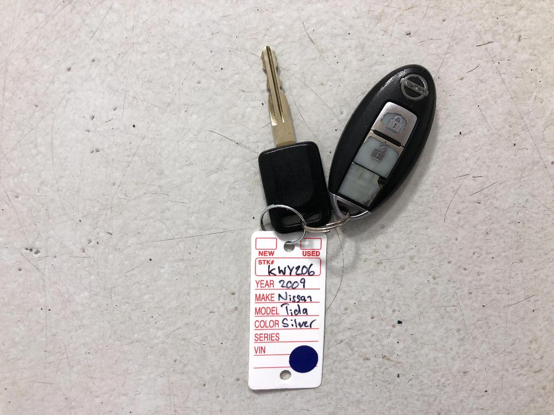 Photo '22' of Nissan Tiida Photo '22' of Nissan Tiida