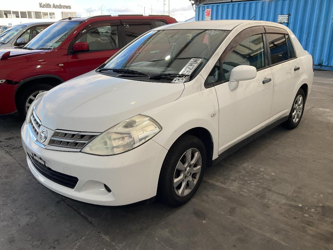 Photo '4' of Nissan Tiida Latio 1500 Photo '4' of Nissan Tiida Latio 1500