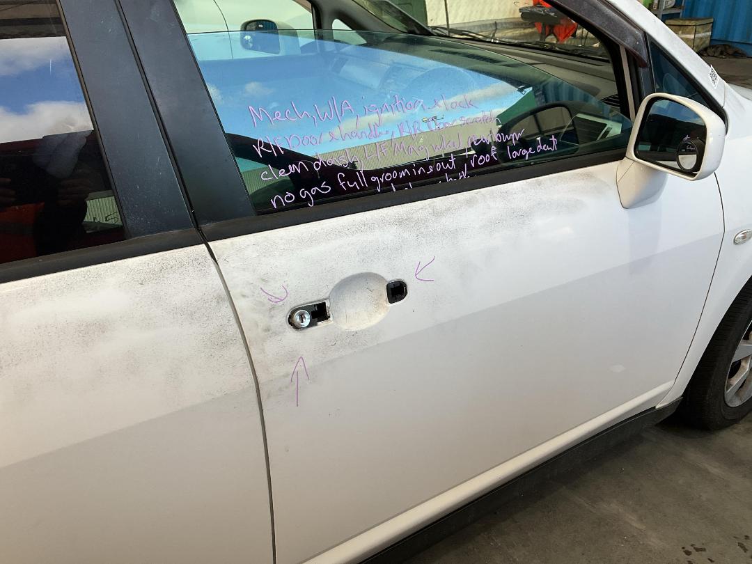 Photo '17' of Nissan Tiida Latio 1500 Photo '17' of Nissan Tiida Latio 1500