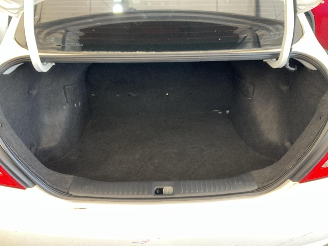 Photo '13' of Nissan Tiida Latio 1500 Photo '13' of Nissan Tiida Latio 1500