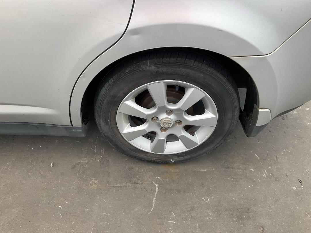 Photo '10' of Nissan Tiida 1500 Photo '10' of Nissan Tiida 1500