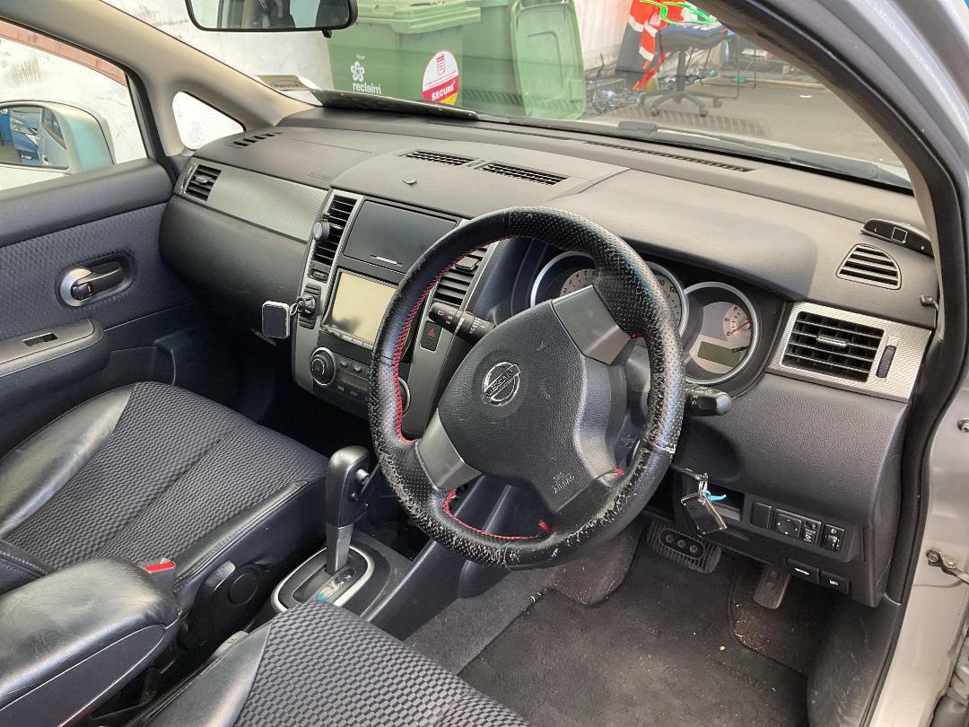 Photo '21' of Nissan Tiida 1500 Photo '21' of Nissan Tiida 1500