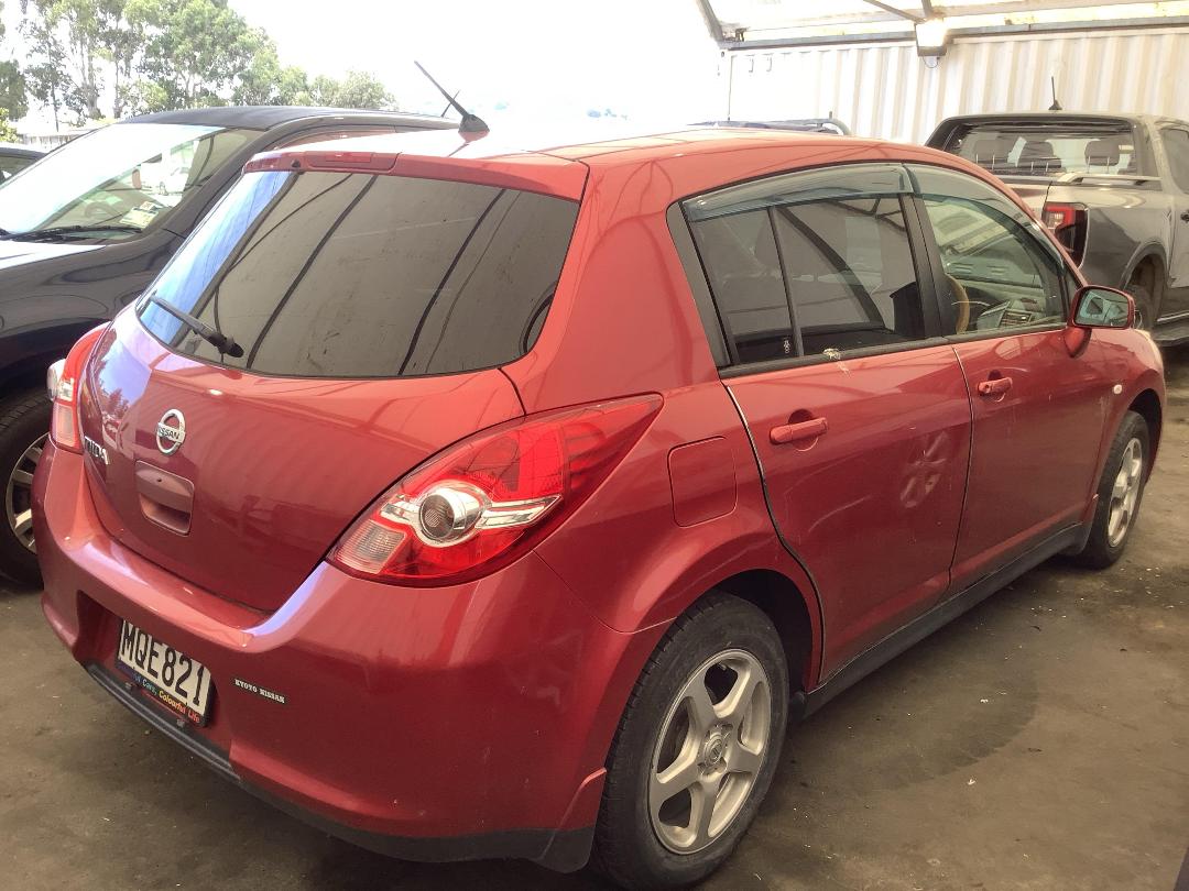 Photo '3' of Nissan Tiida Photo '3' of Nissan Tiida