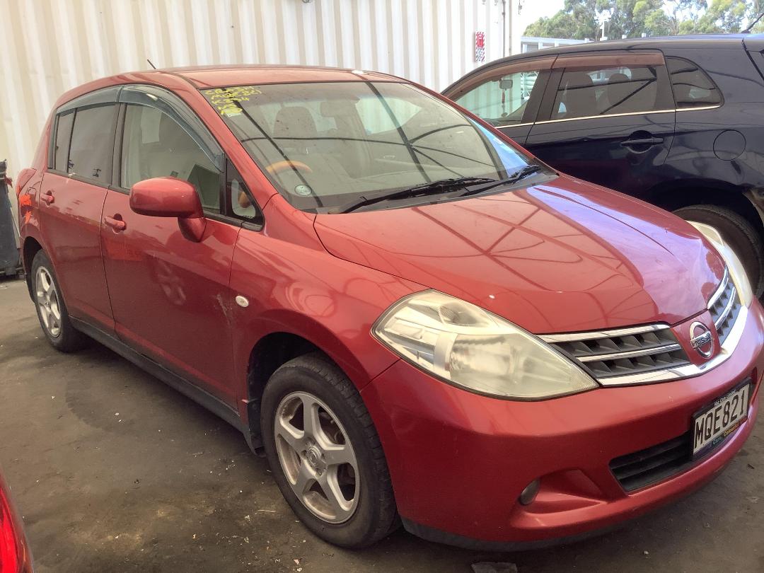 Photo '2' of Nissan Tiida Photo '2' of Nissan Tiida