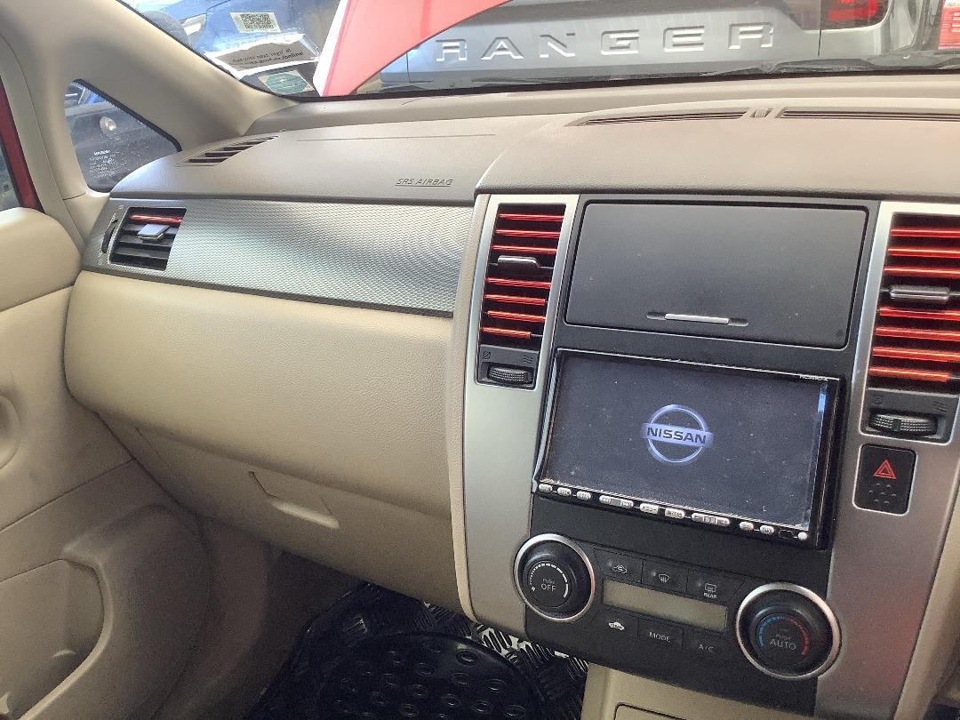 Photo '15' of Nissan Tiida Photo '15' of Nissan Tiida