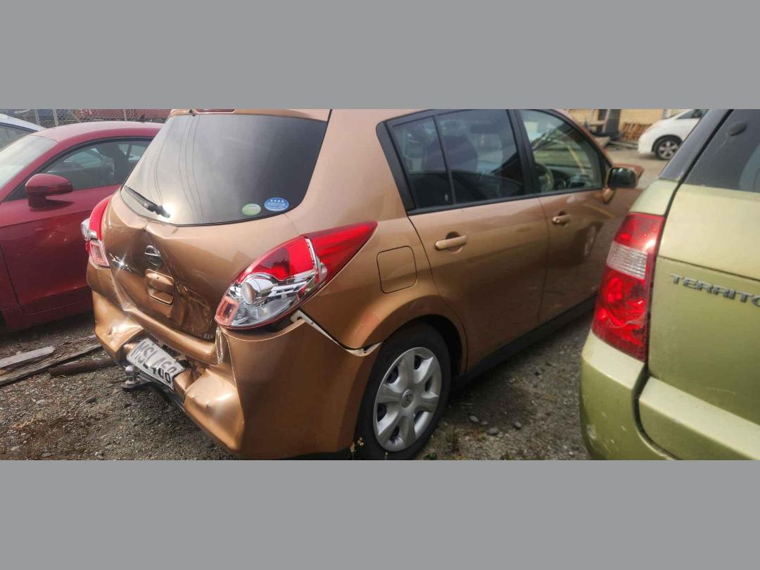 Photo '8' of Nissan Tiida Photo '8' of Nissan Tiida