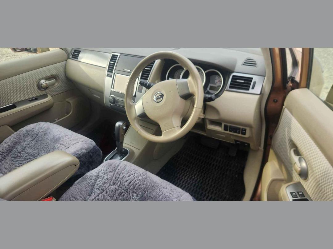 Photo '9' of Nissan Tiida Photo '9' of Nissan Tiida