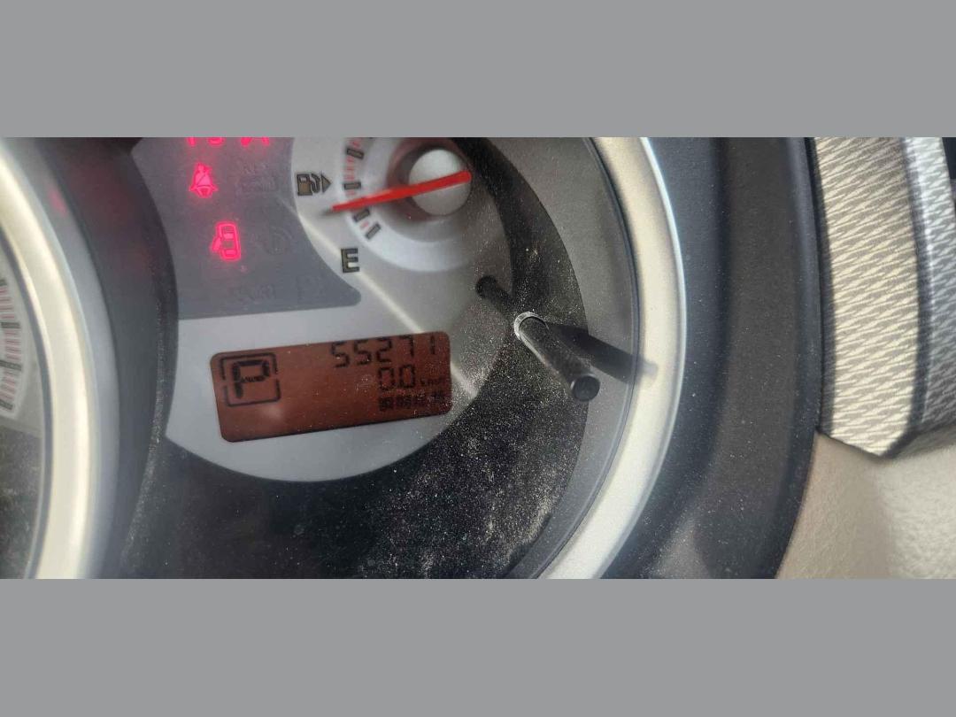 Photo '10' of Nissan Tiida Photo '10' of Nissan Tiida