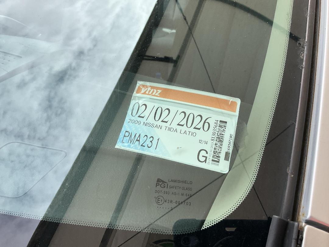 Photo '34' of Nissan Tiida Latio