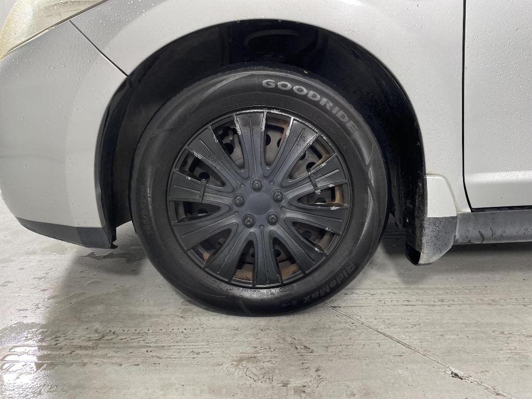 Photo '10' of Nissan Tiida Photo '10' of Nissan Tiida