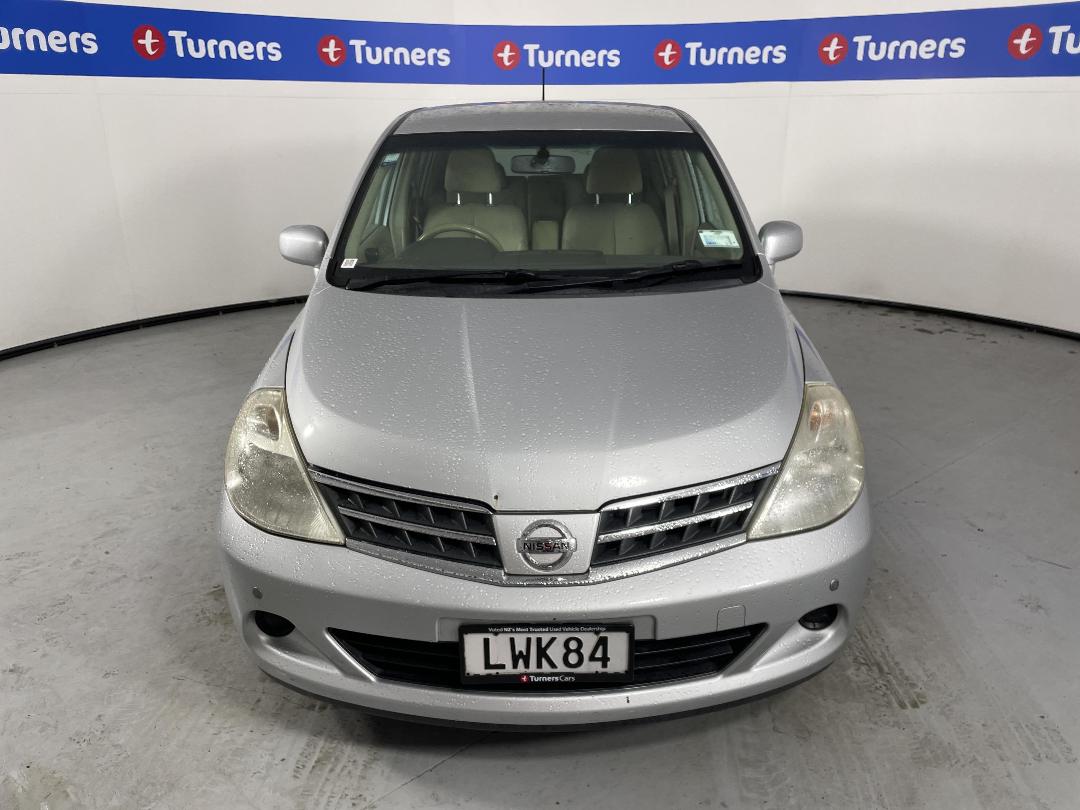 Photo '2' of Nissan Tiida Photo '2' of Nissan Tiida