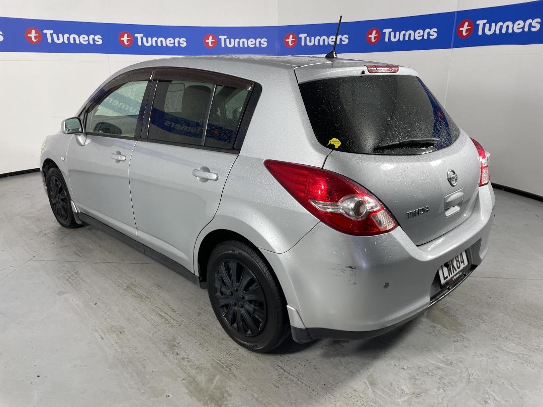 Photo '5' of Nissan Tiida Photo '5' of Nissan Tiida