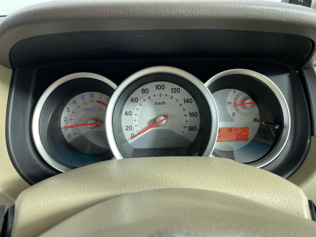 Photo '21' of Nissan Tiida Photo '21' of Nissan Tiida