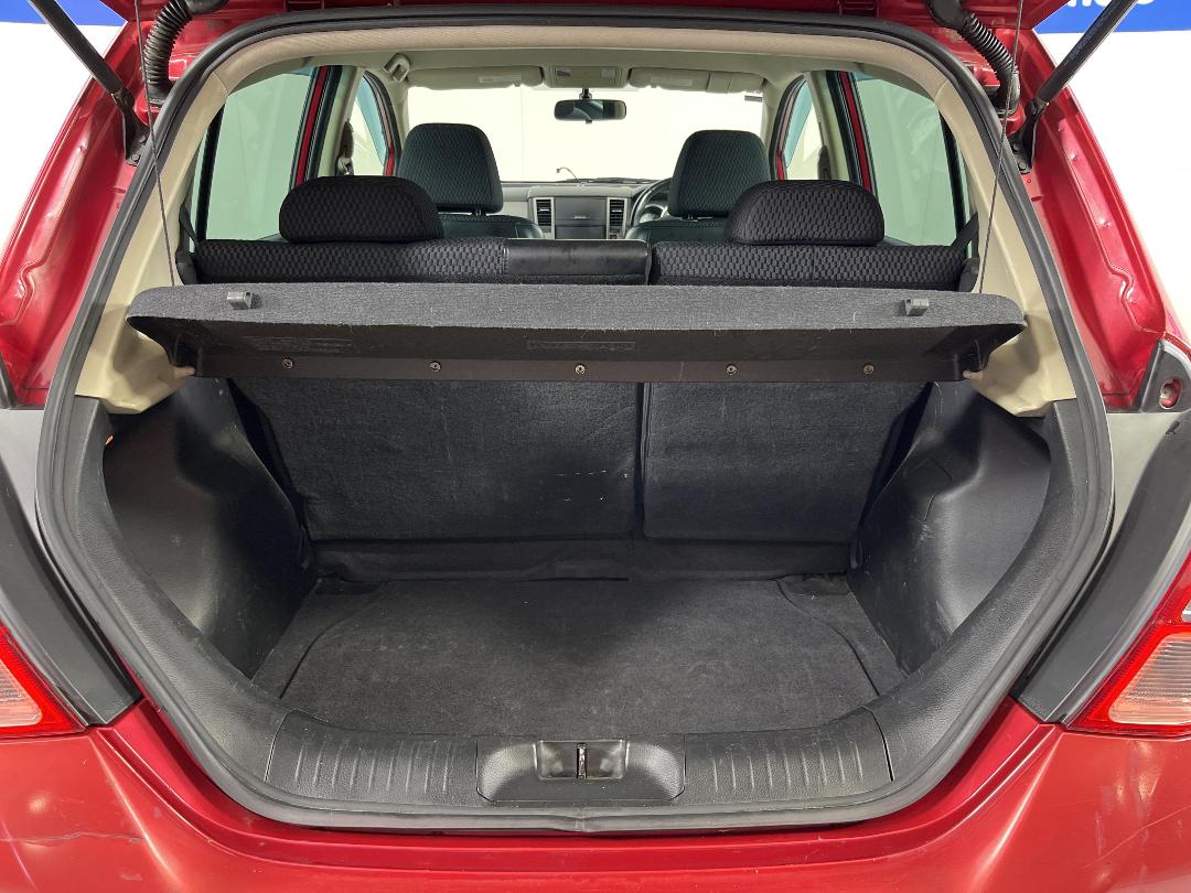 Photo '14' of Nissan Tiida Photo '14' of Nissan Tiida